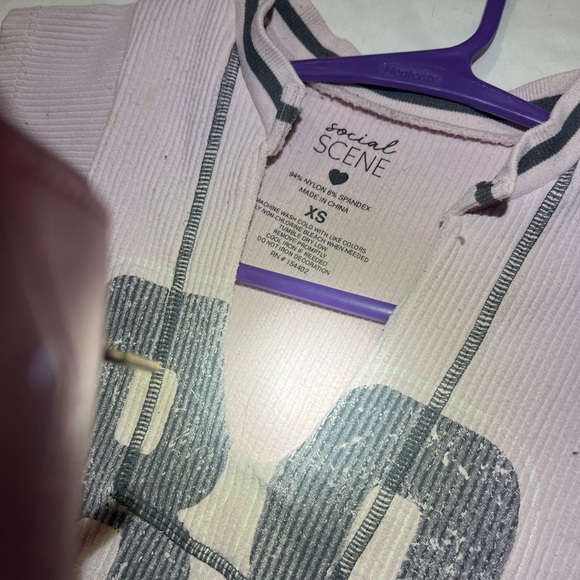 Scene Weaver Pink and Gray Women’s Jersey - Picture 2 of 3